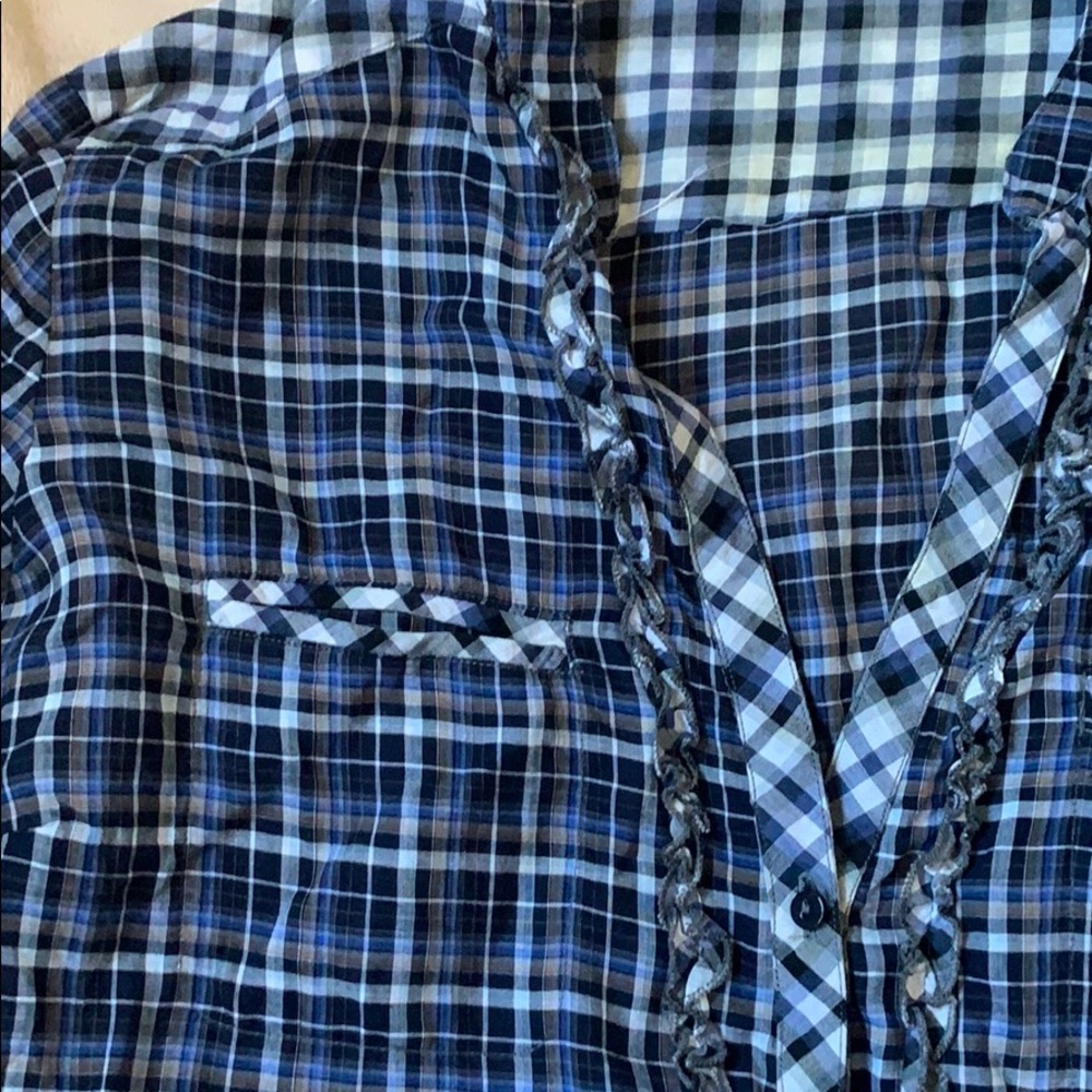 5/$25 Zara blue plaid blouse with accent colour